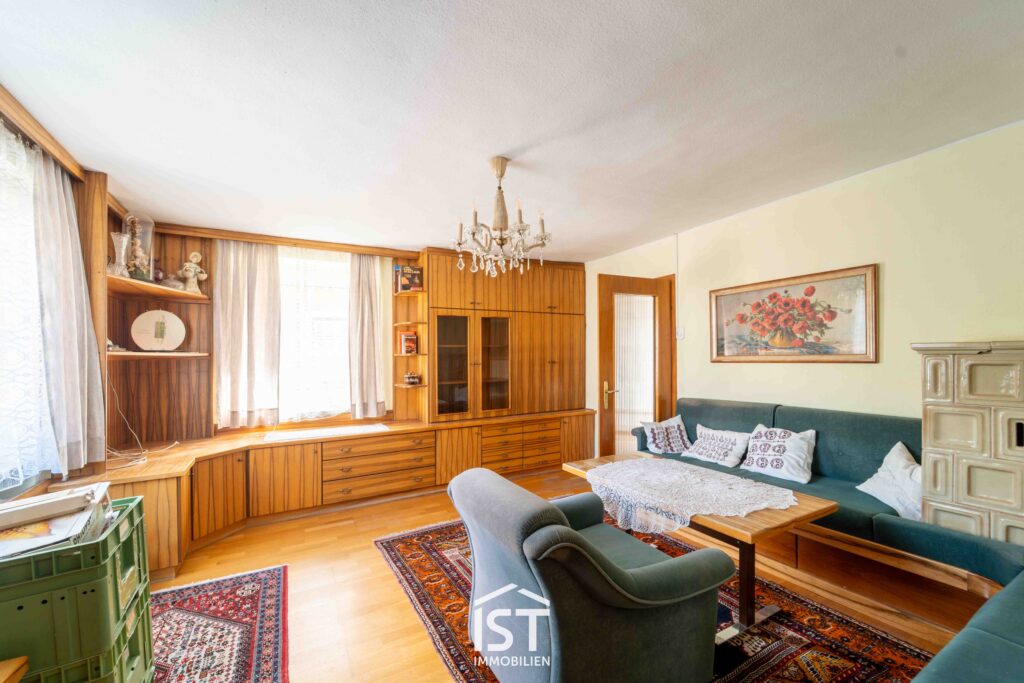 21 Wohnzimmer